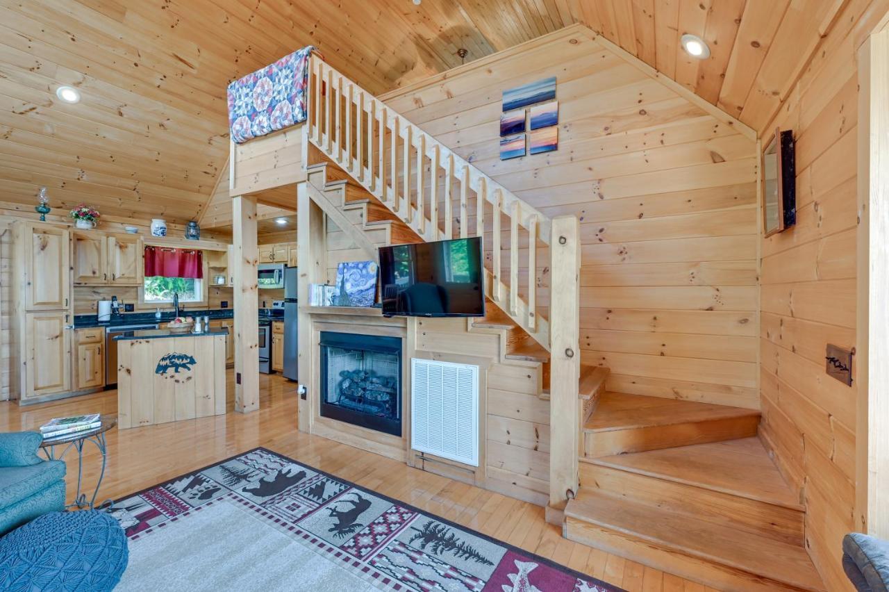 Warm And Cozy Cabin With Deck On Top Of The Blue Ridge Fancy Gap Exterior foto