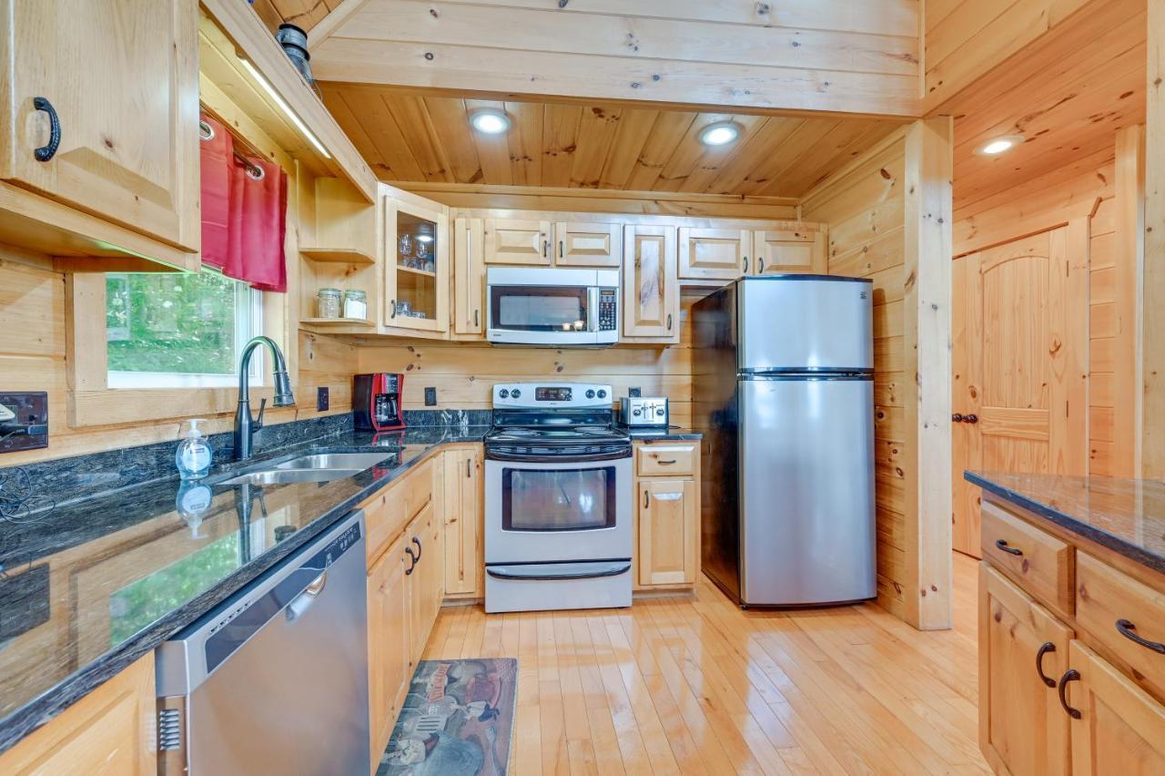 Warm And Cozy Cabin With Deck On Top Of The Blue Ridge Fancy Gap Exterior foto