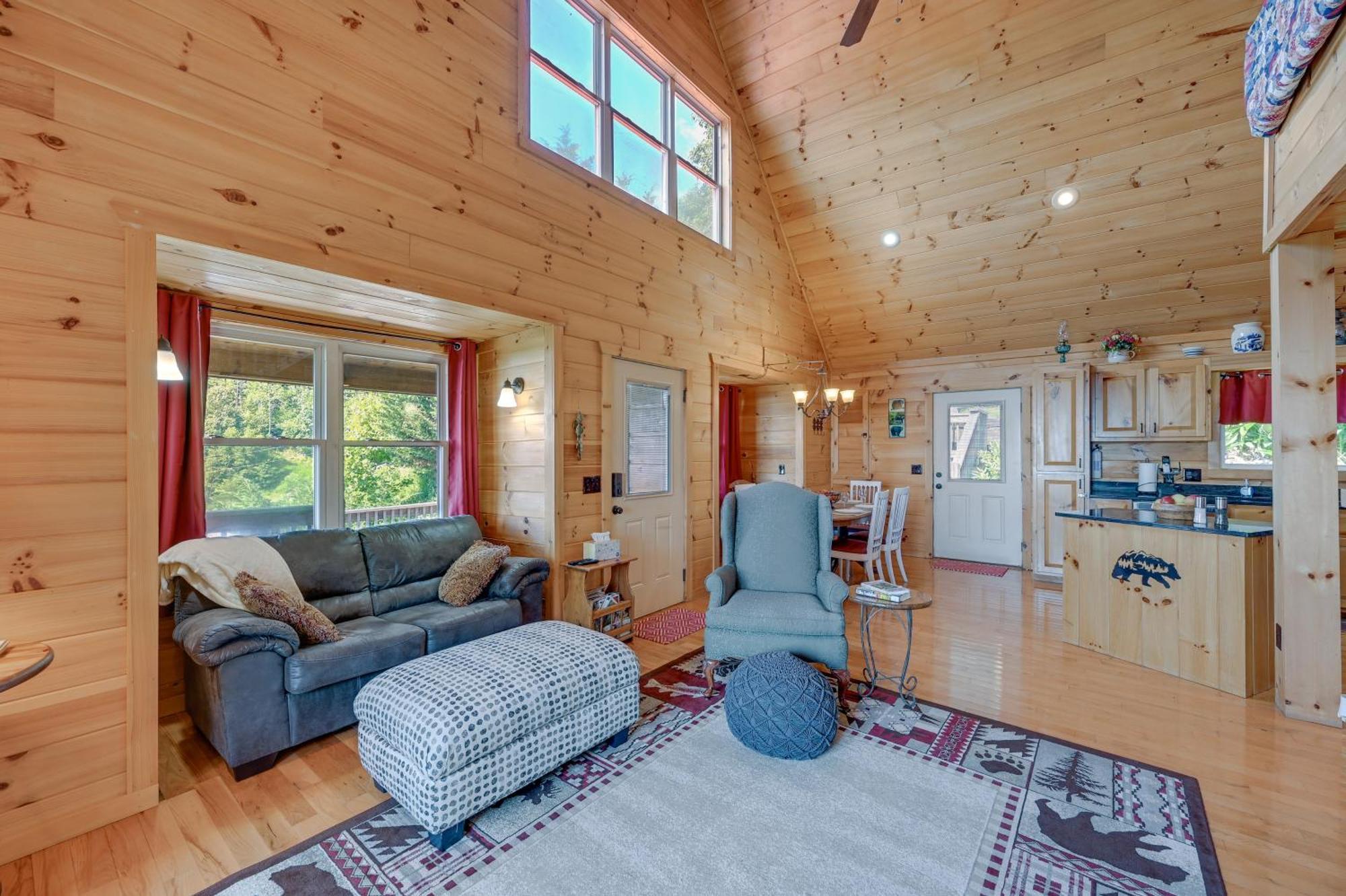 Warm And Cozy Cabin With Deck On Top Of The Blue Ridge Fancy Gap Exterior foto