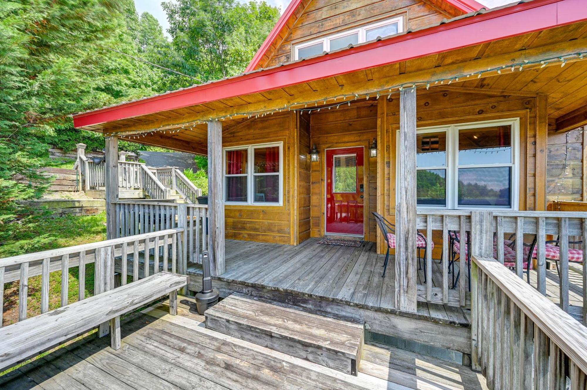 Warm And Cozy Cabin With Deck On Top Of The Blue Ridge Fancy Gap Exterior foto