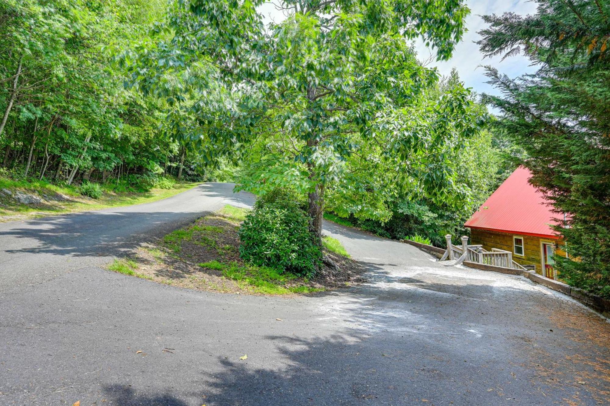 Warm And Cozy Cabin With Deck On Top Of The Blue Ridge Fancy Gap Exterior foto